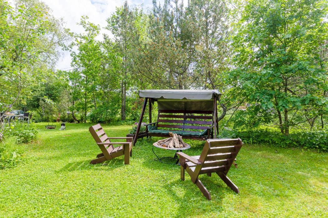 Poppelstrand Nuuksio, Pet Friendly Guest Apartment Exterior photo